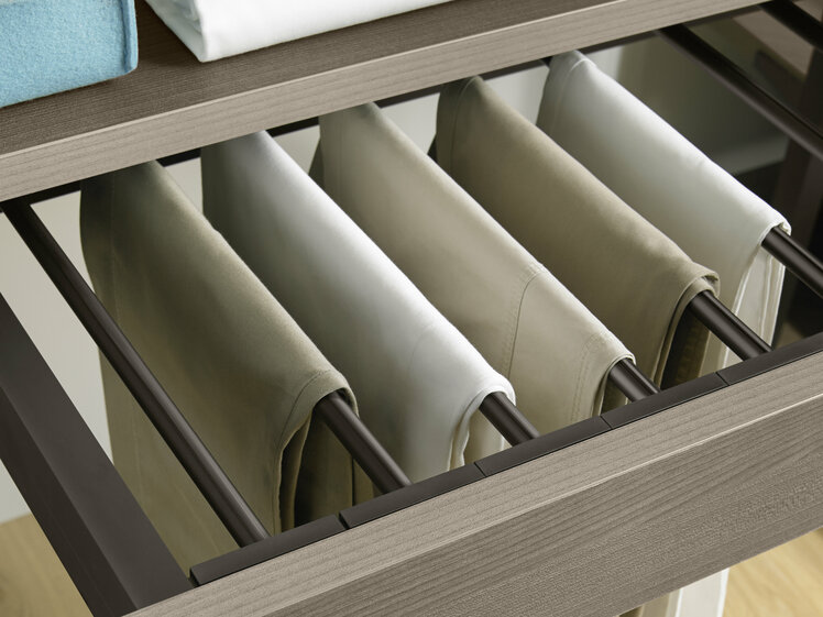 Uno Detail Hosenauszug mit Frontblende